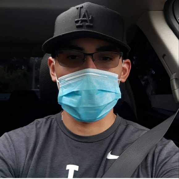 Meet your Posher, Dennys - Picture 6 of 9